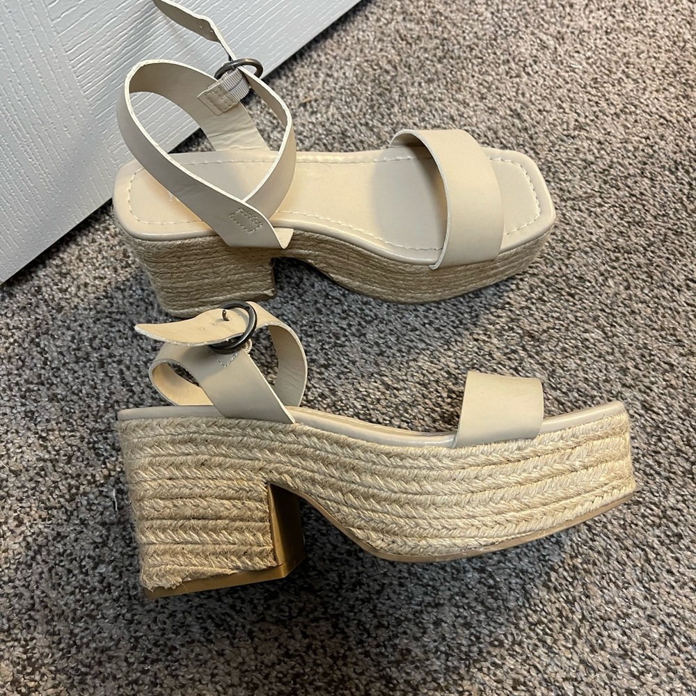 Mia Womens beige espadrille platform ankle strap sandals